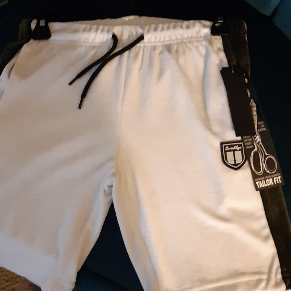 White Taylor fit shorts